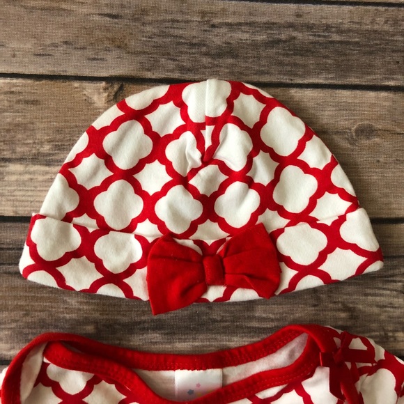 Beautiful Christmas sleep sack with matching hat. - Picture 2 of 4